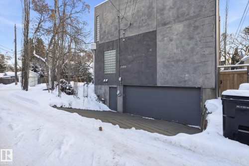 9012 98 Street, Edmonton, AB - Outdoor