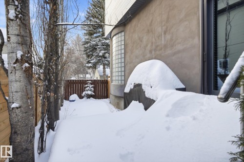 9012 98 Street, Edmonton, AB - Outdoor
