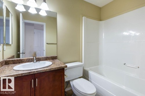 5612 202 Street, Edmonton, AB - Indoor Photo Showing Bathroom