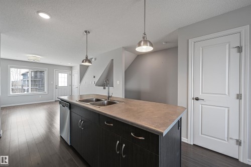 34 2215 24 Street, Edmonton, AB - Indoor Photo Showing Kitchen With Double Sink