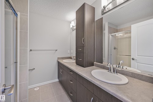 34 2215 24 Street, Edmonton, AB - Indoor Photo Showing Bathroom
