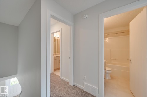 26 2215 24 Street, Edmonton, AB - Indoor Photo Showing Other Room
