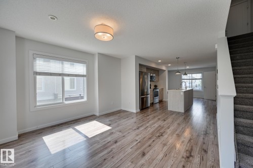 26 2215 24 Street, Edmonton, AB - Indoor