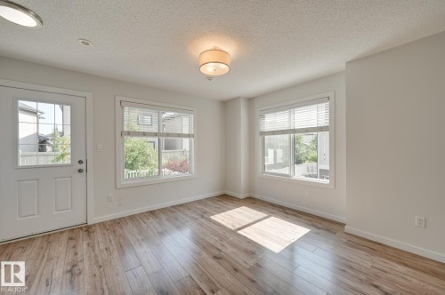 26 2215 24 Street, Edmonton, AB - Indoor Photo Showing Other Room