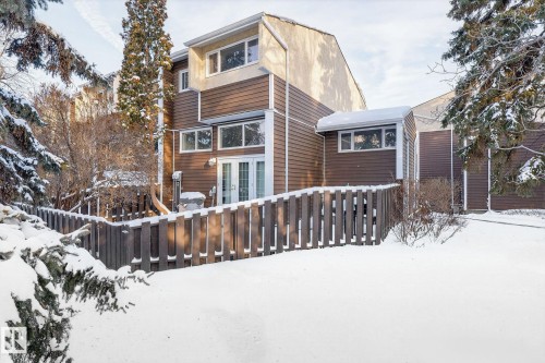 1037 Millbourne Rd E Nw, Edmonton, AB - Outdoor