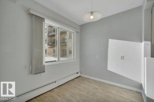 102 11455 41 Avenue, Edmonton, AB - Indoor Photo Showing Other Room