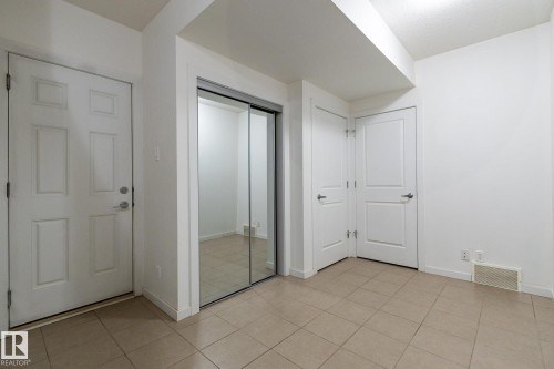 14 9515 160 Avenue, Edmonton, AB - Indoor Photo Showing Other Room