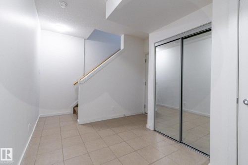 14 9515 160 Avenue, Edmonton, AB - Indoor Photo Showing Other Room