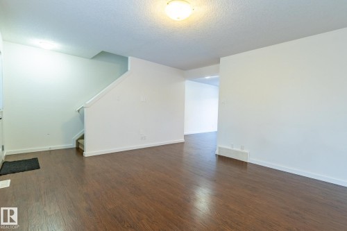 14 9515 160 Avenue, Edmonton, AB - Indoor Photo Showing Other Room