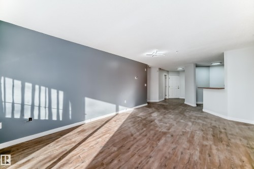 112 11716 100 Avenue, Edmonton, AB - Indoor Photo Showing Other Room