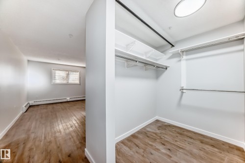 112 11716 100 Avenue, Edmonton, AB - Indoor