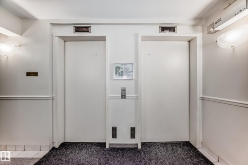 112 11716 100 Avenue, Edmonton, AB - Indoor Photo Showing Other Room