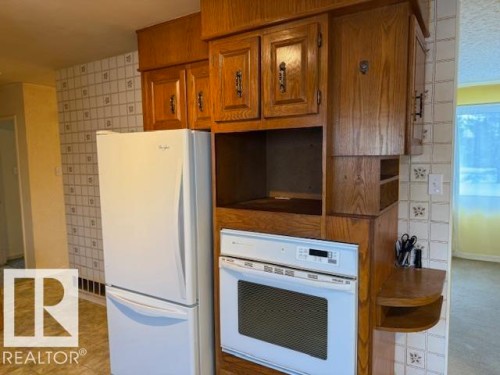 7712 Argyll Road, Edmonton, AB - Indoor