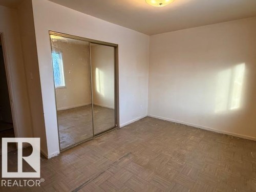 7712 Argyll Road, Edmonton, AB - Indoor Photo Showing Other Room