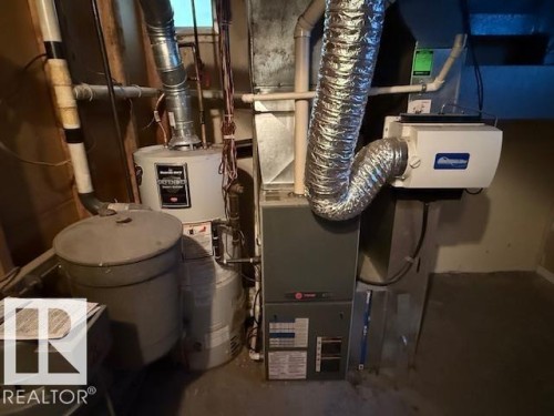 7712 Argyll Road, Edmonton, AB - Indoor Photo Showing Basement