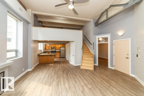 208 10009 102 Avenue, Edmonton, AB - Indoor Photo Showing Other Room