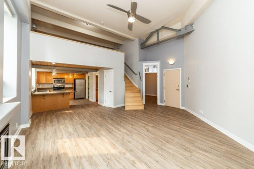 208 10009 102 Avenue, Edmonton, AB - Indoor Photo Showing Other Room