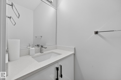 86 Meadowlink Common, Spruce Grove, AB - Indoor Photo Showing Bathroom