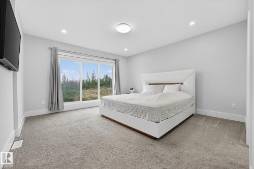 86 Meadowlink Common, Spruce Grove, AB - Indoor Photo Showing Bedroom