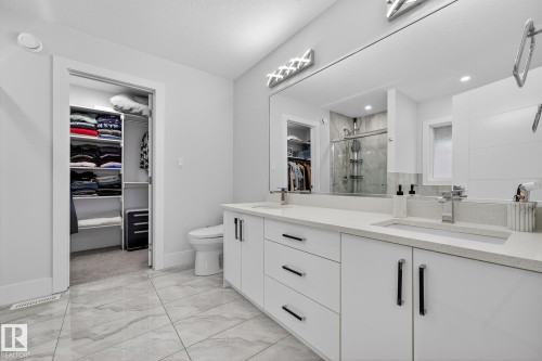 86 Meadowlink Common, Spruce Grove, AB - Indoor Photo Showing Bathroom