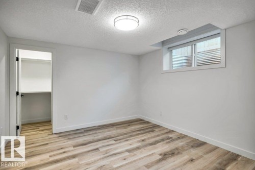 5204 Kimball Crescent, Edmonton, AB - Indoor Photo Showing Other Room
