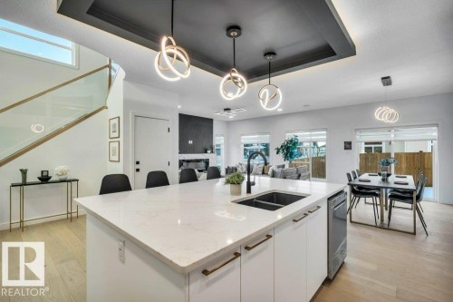 5204 Kimball Crescent, Edmonton, AB - Indoor Photo Showing Kitchen With Double Sink