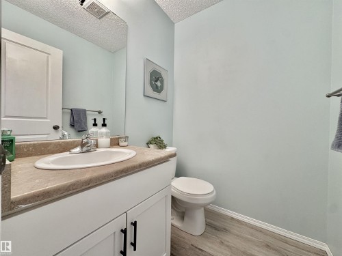 40 320 Spruce Ridge Road, Spruce Grove, AB - Indoor Photo Showing Bathroom