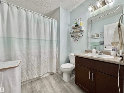 40 320 Spruce Ridge Road, Spruce Grove, AB - Indoor Photo Showing Bathroom