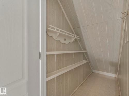 # 26 13320 124 Street Nw, Edmonton, AB - Indoor With Storage