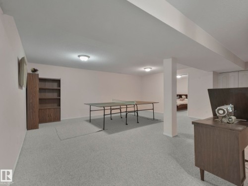 Edmonton, AB - Indoor Photo Showing Laundry Room