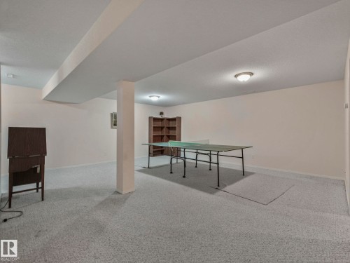 Edmonton, AB - Indoor