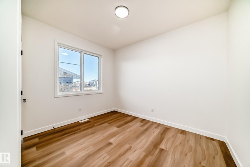 24 Westwyck Link, Spruce Grove, AB - Indoor Photo Showing Other Room