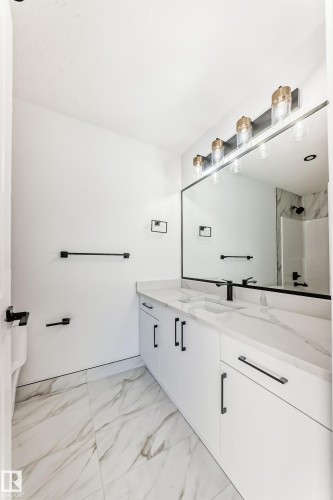 24 Westwyck Link, Spruce Grove, AB - Indoor Photo Showing Bathroom