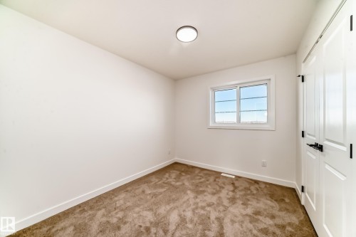 24 Westwyck Link, Spruce Grove, AB - Indoor Photo Showing Other Room