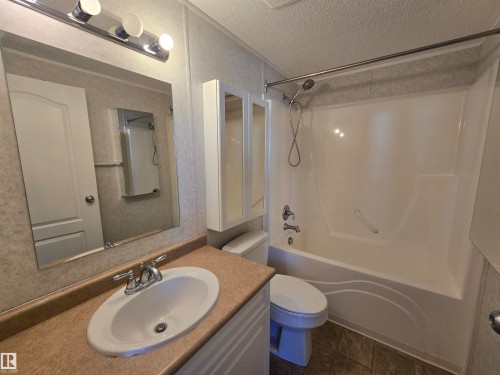 1133 Aspen Drive, Leduc, AB - Indoor Photo Showing Bathroom