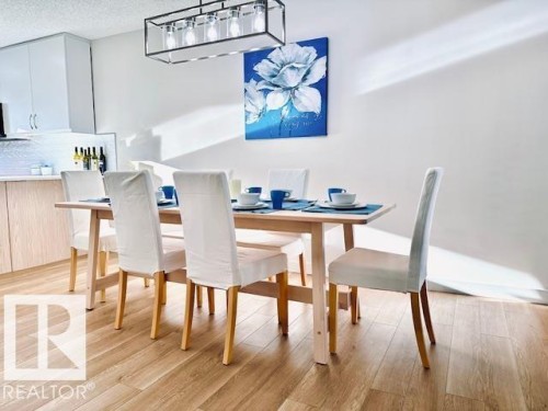 4845 115 Avenue, Edmonton, AB - Indoor Photo Showing Dining Room