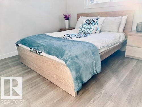 4845 115 Avenue, Edmonton, AB - Indoor Photo Showing Bedroom