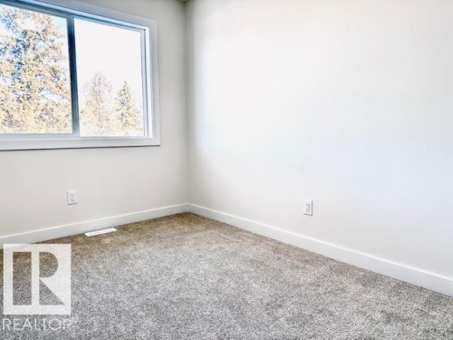 4845 115 Avenue, Edmonton, AB - Indoor Photo Showing Other Room