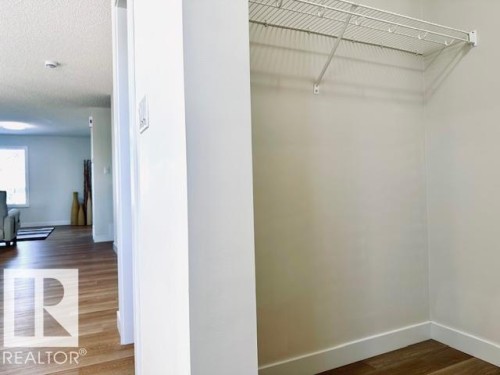 4845 115 Avenue, Edmonton, AB - Indoor Photo Showing Other Room