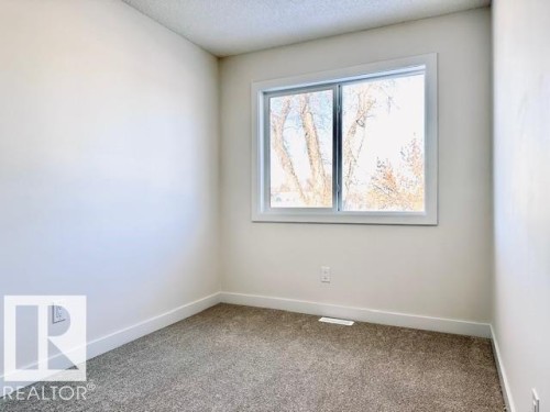 4845 115 Avenue, Edmonton, AB - Indoor Photo Showing Other Room