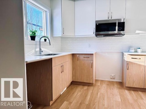 4845 115 Avenue, Edmonton, AB - Indoor Photo Showing Kitchen