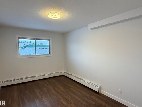 103 10511 19 Avenue, Edmonton, AB - Indoor Photo Showing Other Room
