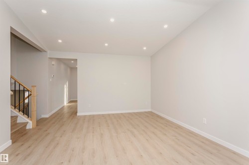 76 Dayton Crescent, St. Albert, AB - Indoor Photo Showing Other Room
