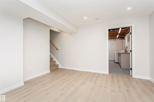 76 Dayton Crescent, St. Albert, AB - Indoor Photo Showing Other Room