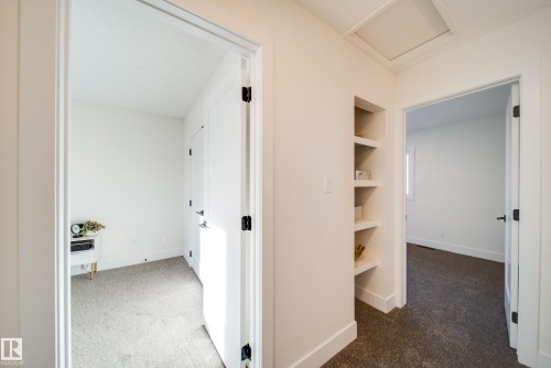 5394 38A Avenue, Edmonton, AB - Indoor Photo Showing Other Room