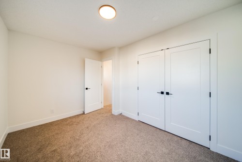 5394 38A Avenue, Edmonton, AB - Indoor Photo Showing Other Room