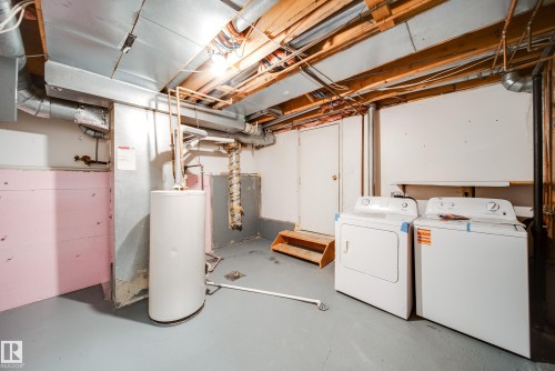5394 38A Avenue, Edmonton, AB - Indoor Photo Showing Laundry Room