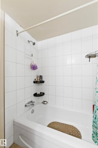 102 2620 Mill Woods, Edmonton, AB - Indoor Photo Showing Bathroom