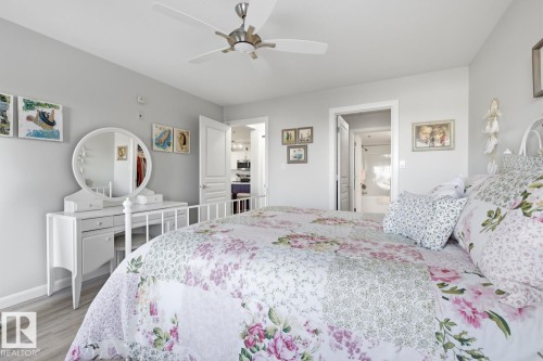 314 530 Hooke Road, Edmonton, AB - Indoor Photo Showing Bedroom