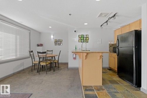 314 530 Hooke Road, Edmonton, AB - Indoor Photo Showing Dining Room